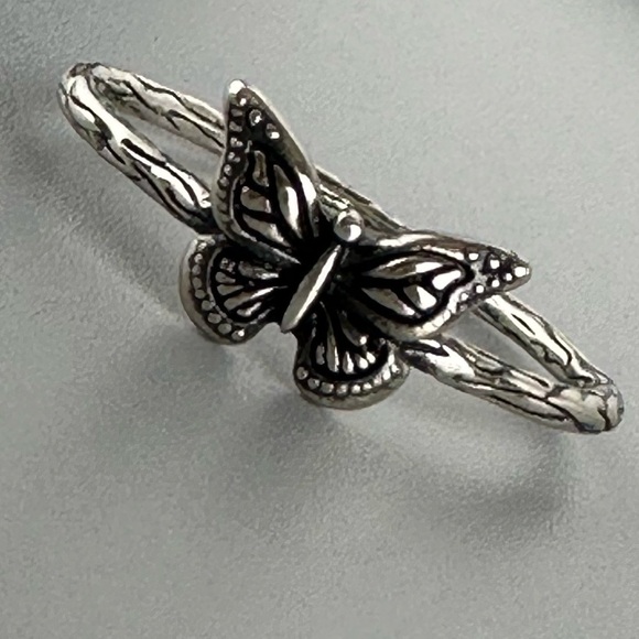 Sterling Silver Butterfly Ring - Picture 8 of 13